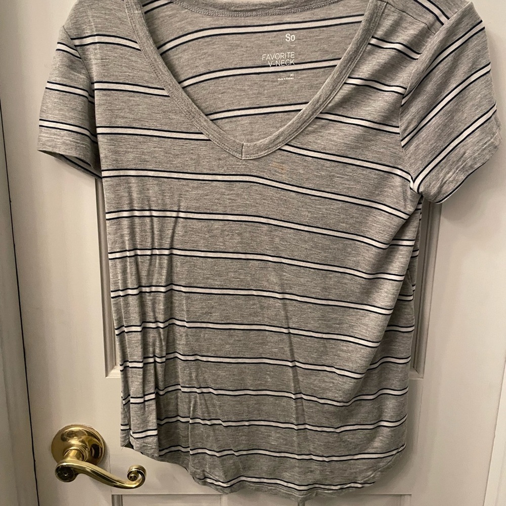 V neck loose shirt